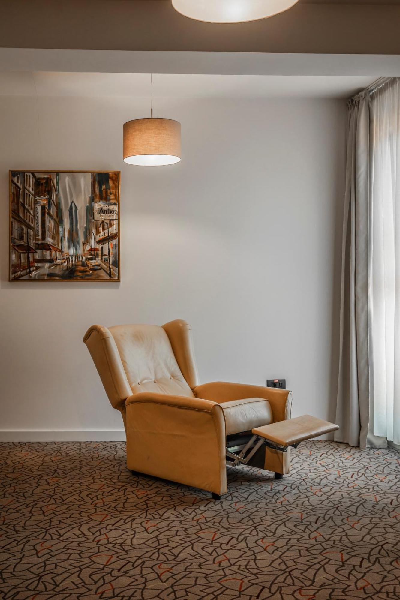 Charm Boutique Hotel Satu Mare Bagian luar foto